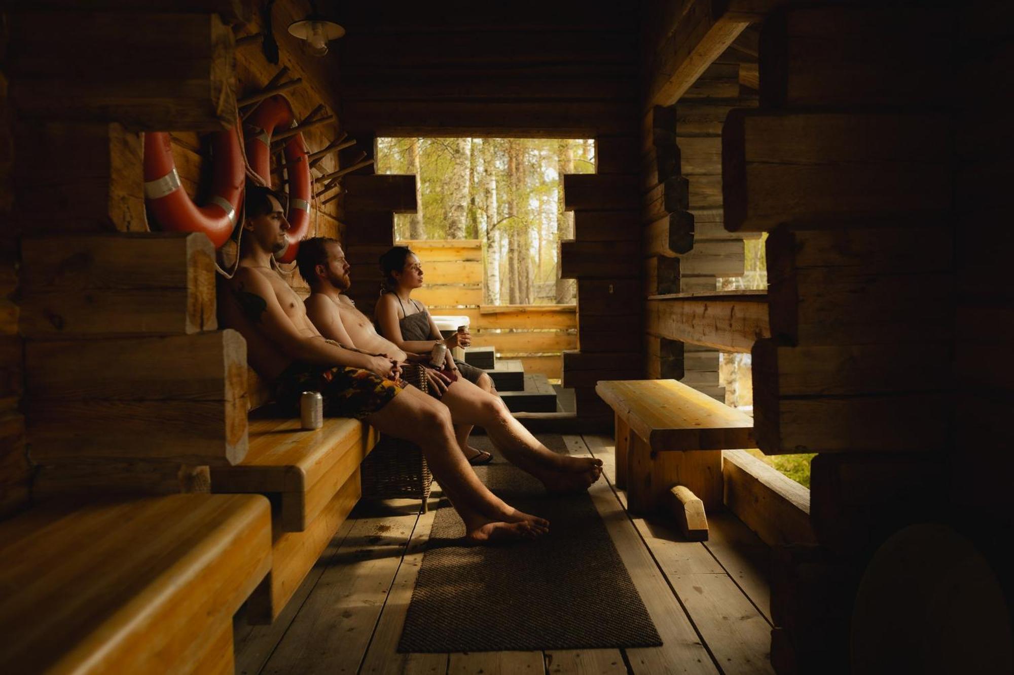 Vaattunki Wilderness Resort Rovaniemi Exterior photo