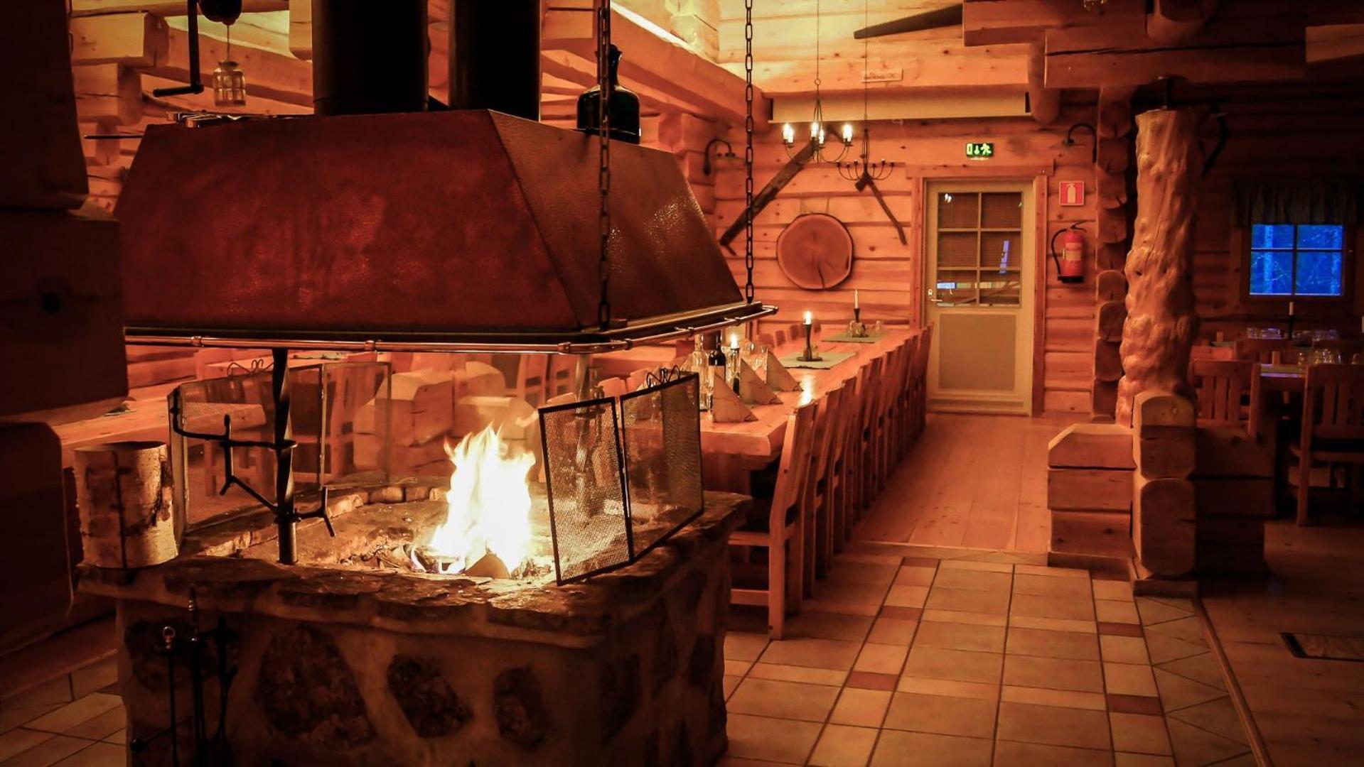 Vaattunki Wilderness Resort Rovaniemi Exterior photo